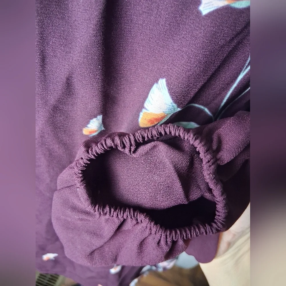 Lauren Conrad Medium Floral Top Long Sleeve Purple - Picture 4 of 7